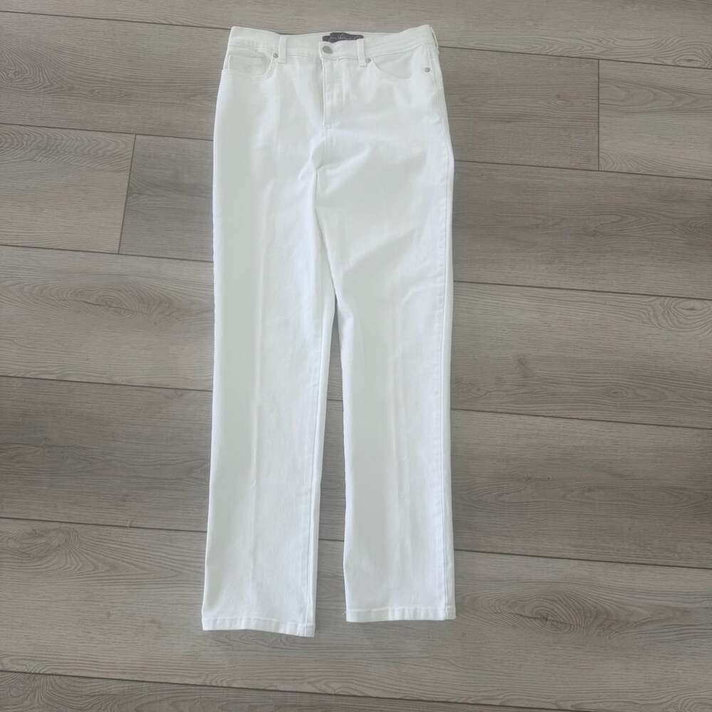 Gloria Vanderbilt Amanda Jeans Size 8 White Straight Leg Denim